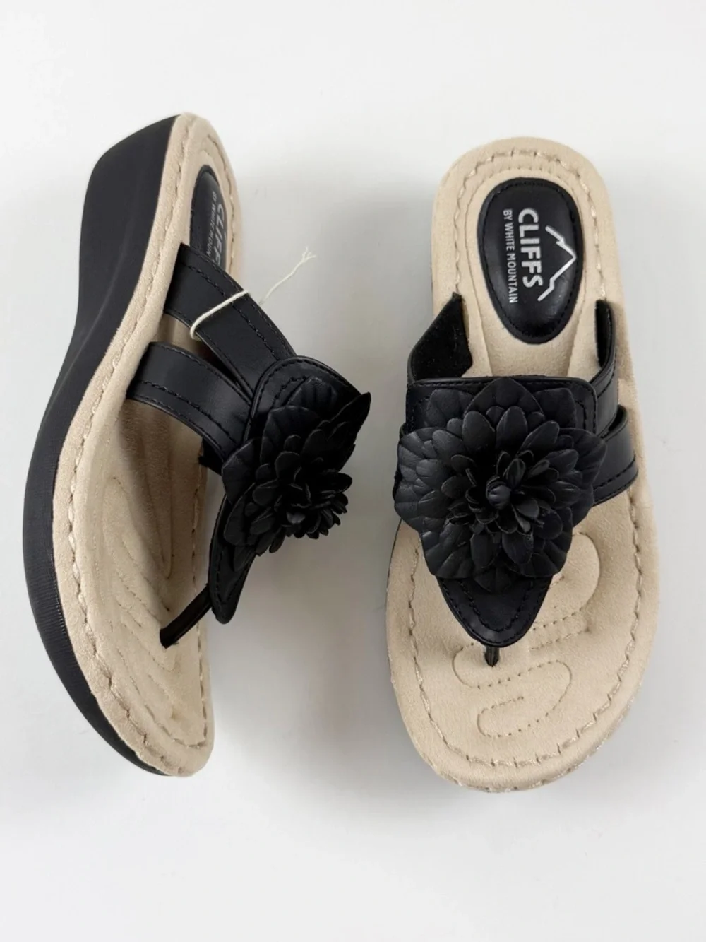 Cliffs by White Mountain Cassia Flower Thong Sandals Womens 6W Black NEW